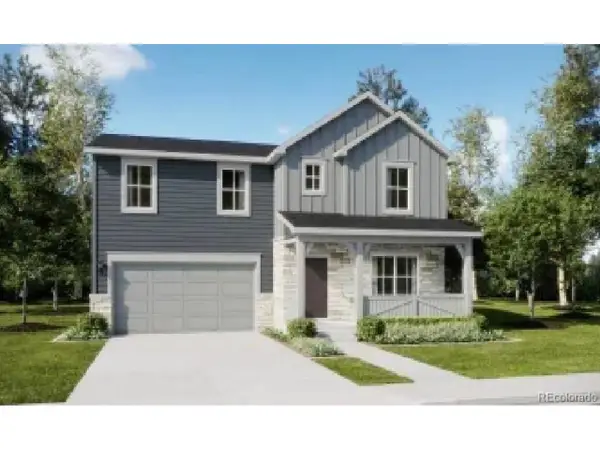 350 Wildflower Ct, Bennett, CO 80102