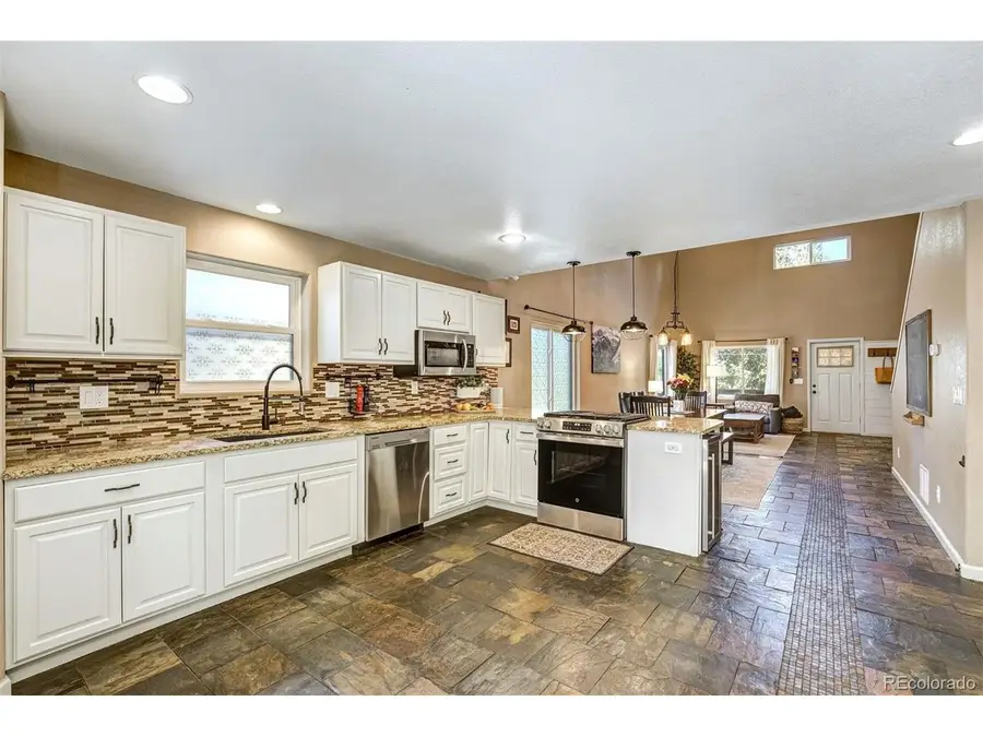 23 W Brookside St, Colorado Springs, CO 80905 - #3