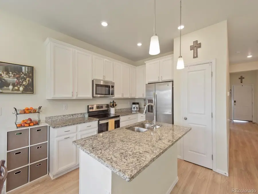 924 Peach Leaf Ln, Elizabeth, CO 80107 - #3