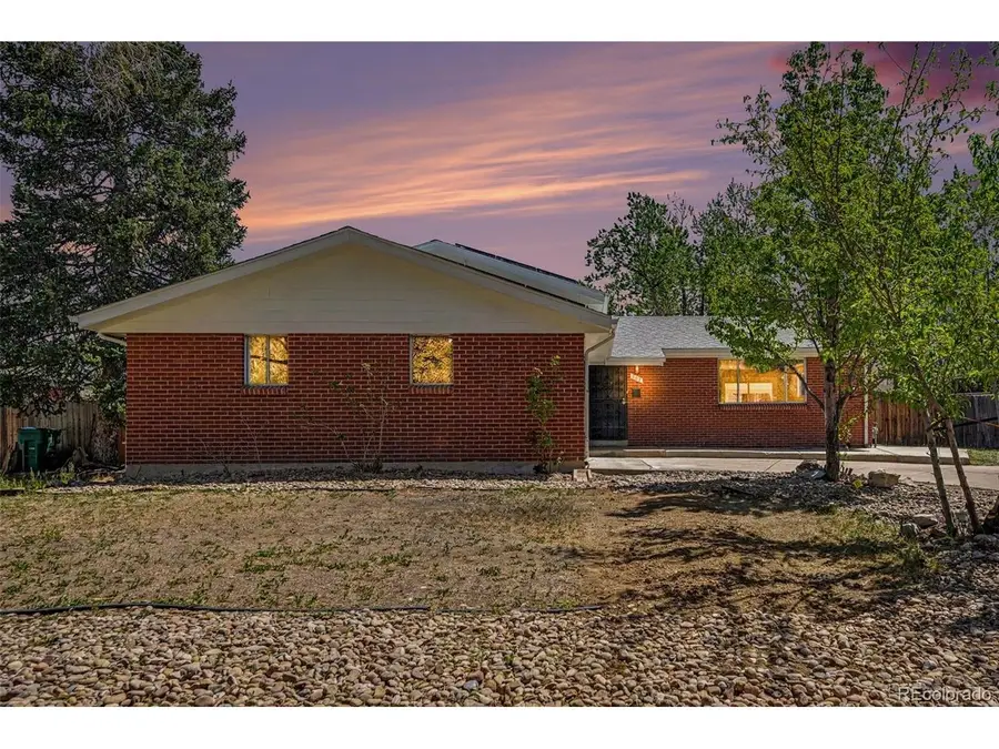 362 Salem St, Aurora, CO 80011 - #2