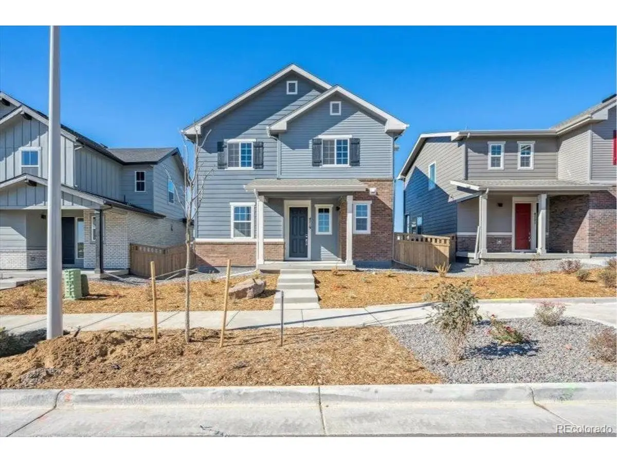 4719 N Valdai Ct, Aurora, CO 80019 - #1