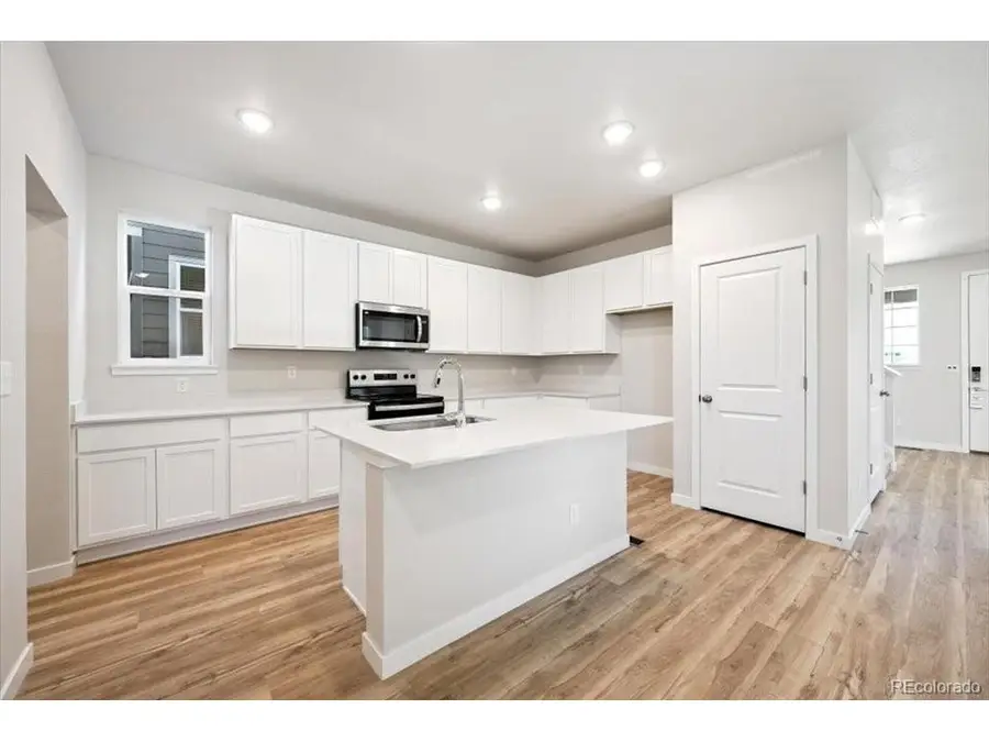 4719 N Valdai Ct, Aurora, CO 80019 - #2