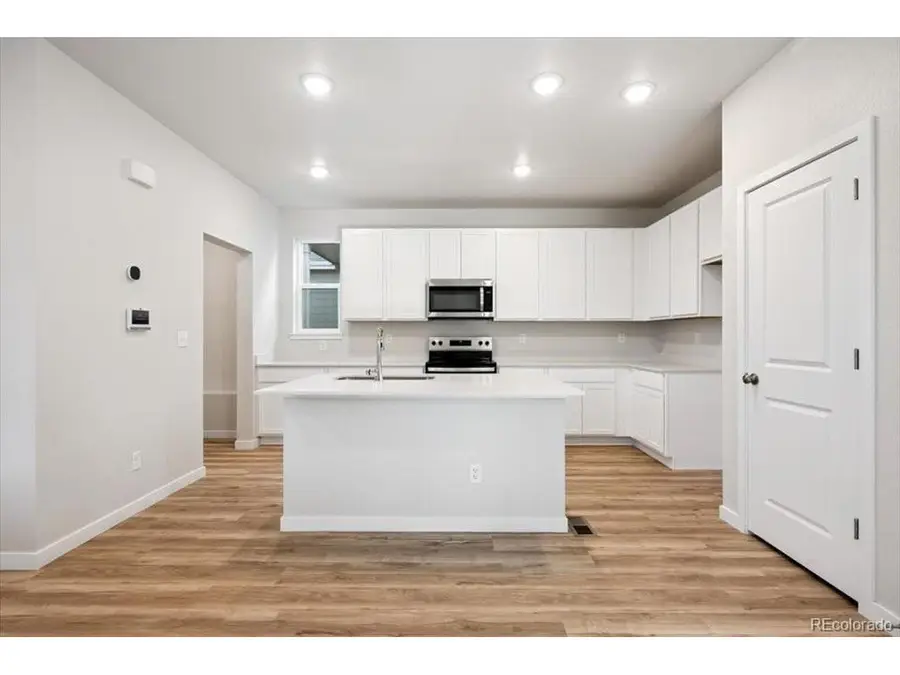 4719 N Valdai Ct, Aurora, CO 80019 - #3