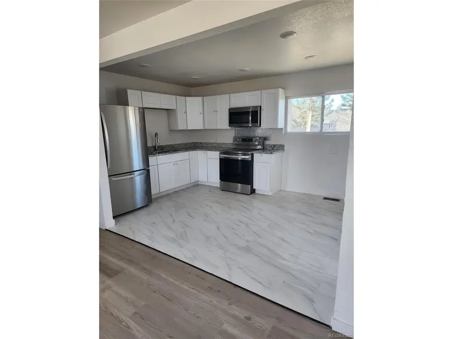 5491 Topeka Ct, Denver, CO 80239 - #3
