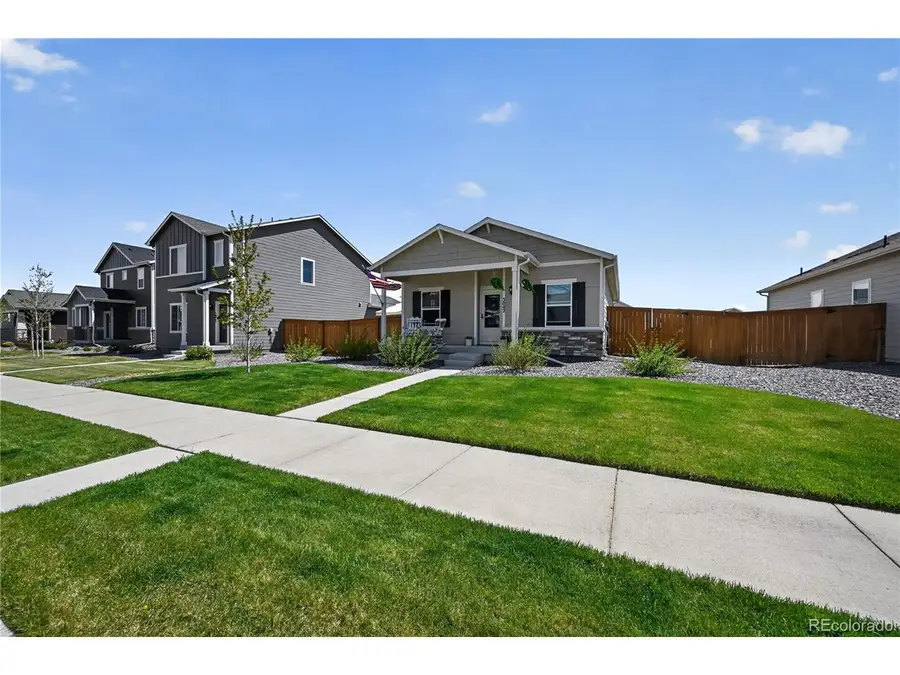3042 Nectar St, Strasburg, CO 80136 - #2