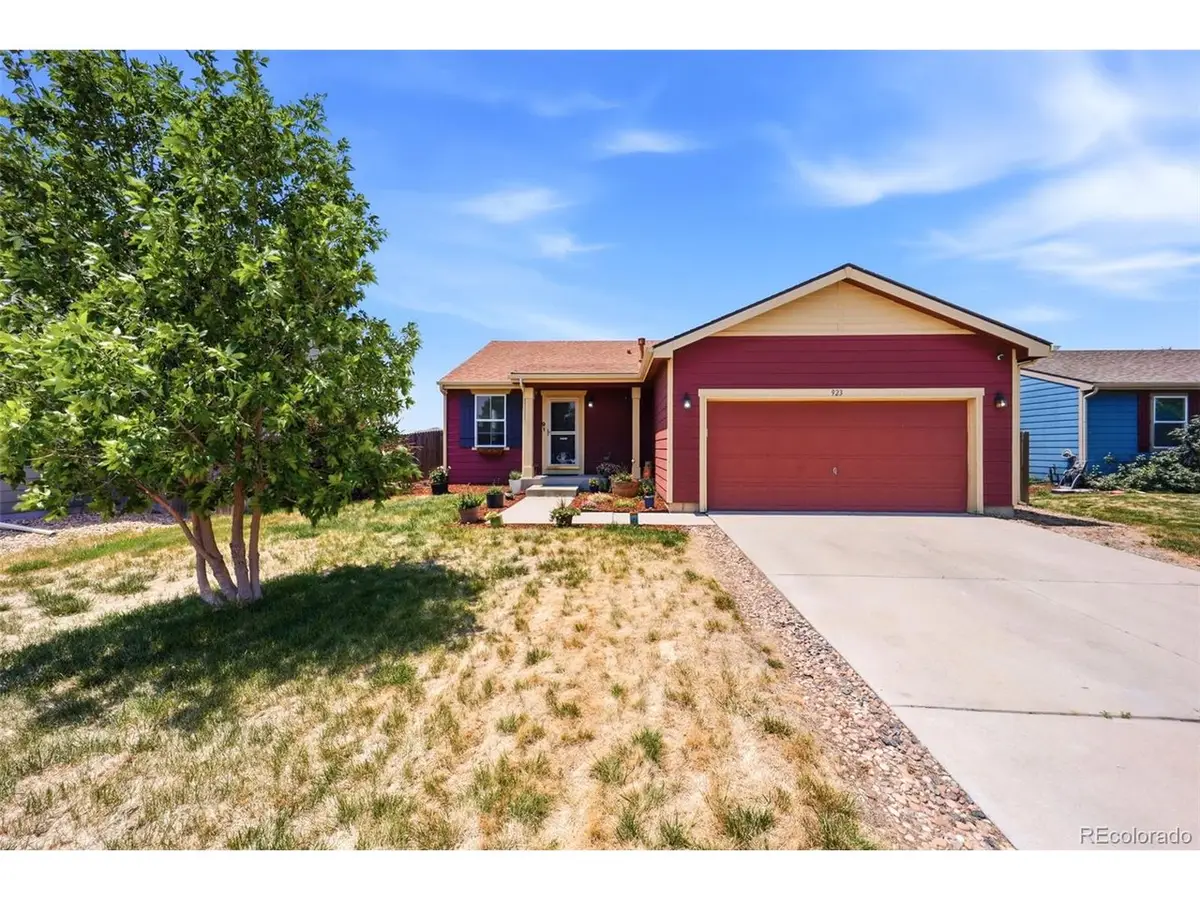 923 Stagecoach Ave, Brighton, CO 80603 - #1