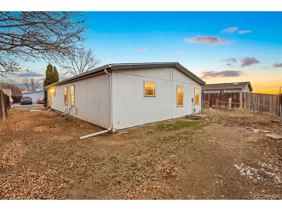 8373 Monroe Cir, Welby, CO 80229 - Image #2