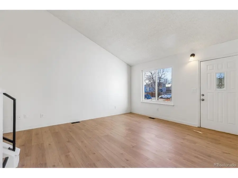 17406 E Temple Dr, Aurora, CO 80015 - Image #3