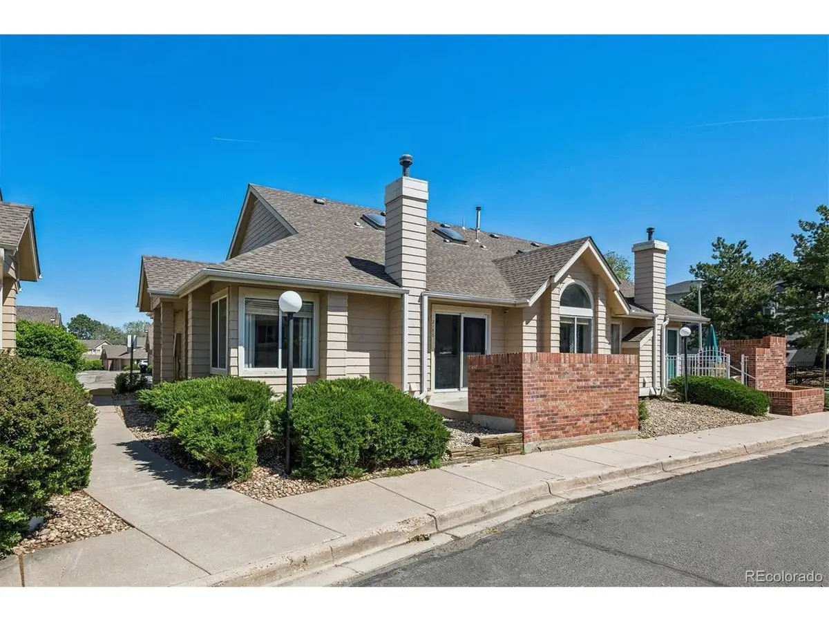 2166 S Troy Way, Aurora, CO 80014 - #1
