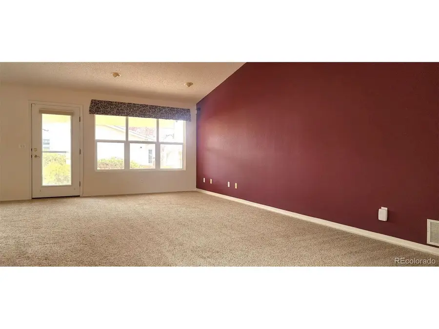 10 Brave Eagle Ct, Pueblo, CO 81001 - #3