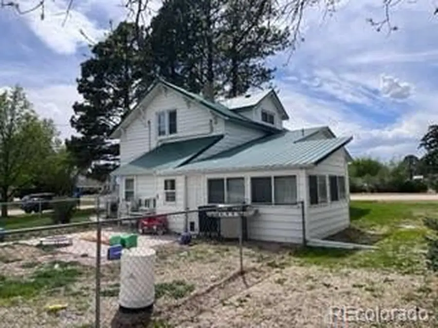 201 E 4th Ave, Otis, CO 80743 - #2
