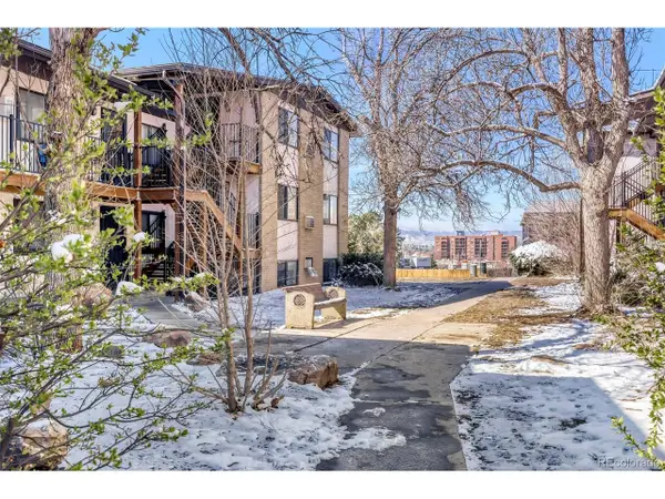 875 S Quebec St #4, Denver, CO 80247