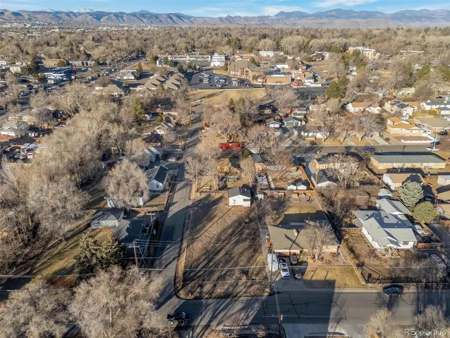 2105 Teller St, Lakewood, CO 80214 - #2