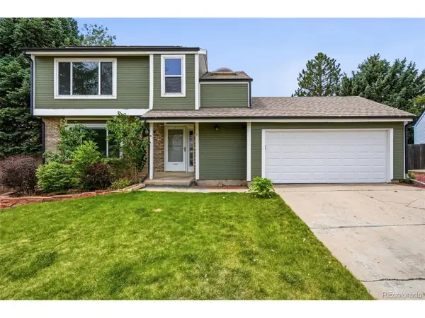 711 S Granby Cir, Aurora, CO 80012