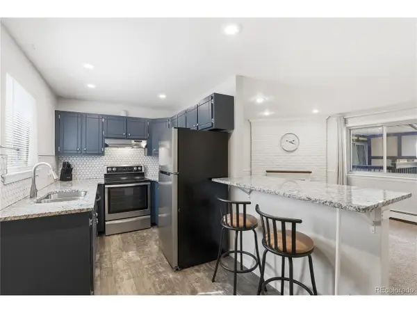 1390 Everett Ct #209, Lakewood, CO 80215