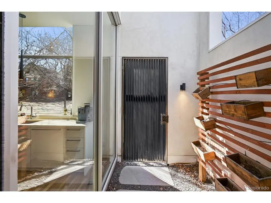 2516 N Clarkson St, Denver, CO 80205 - #3