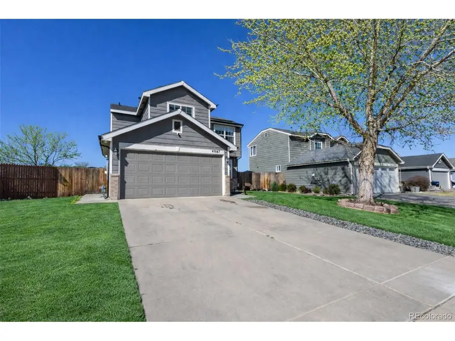 4887 Duluth Ct, Denver, CO 80239 - #3