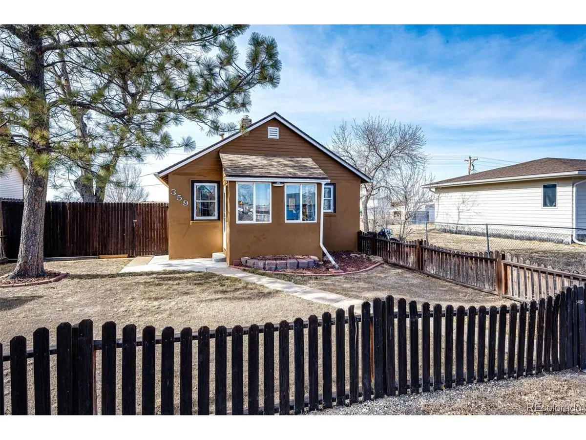 359 S Sherman St, Byers, CO 80103 - #1