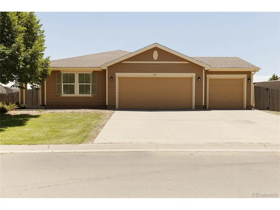 847 Willow Dr, Brighton, CO 80603 - #2