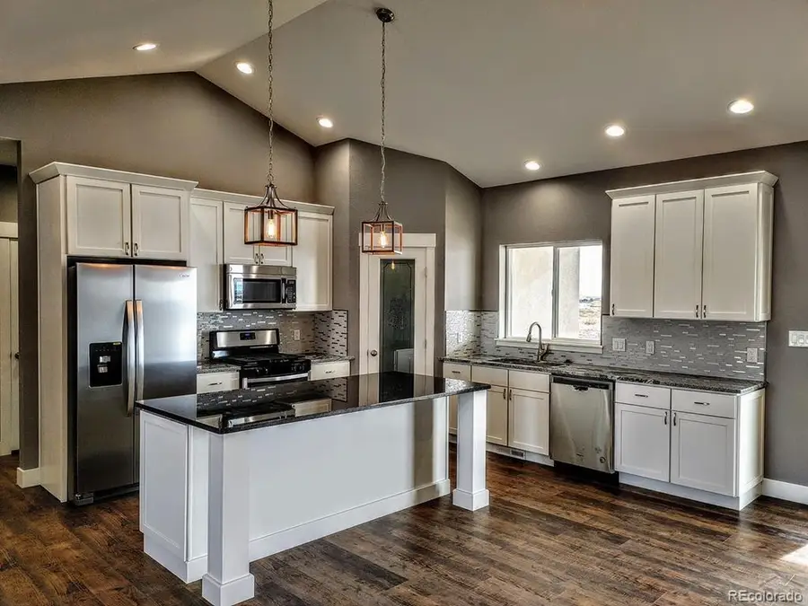 697 Cabaret Dr, Pueblo, CO 81007 - #2