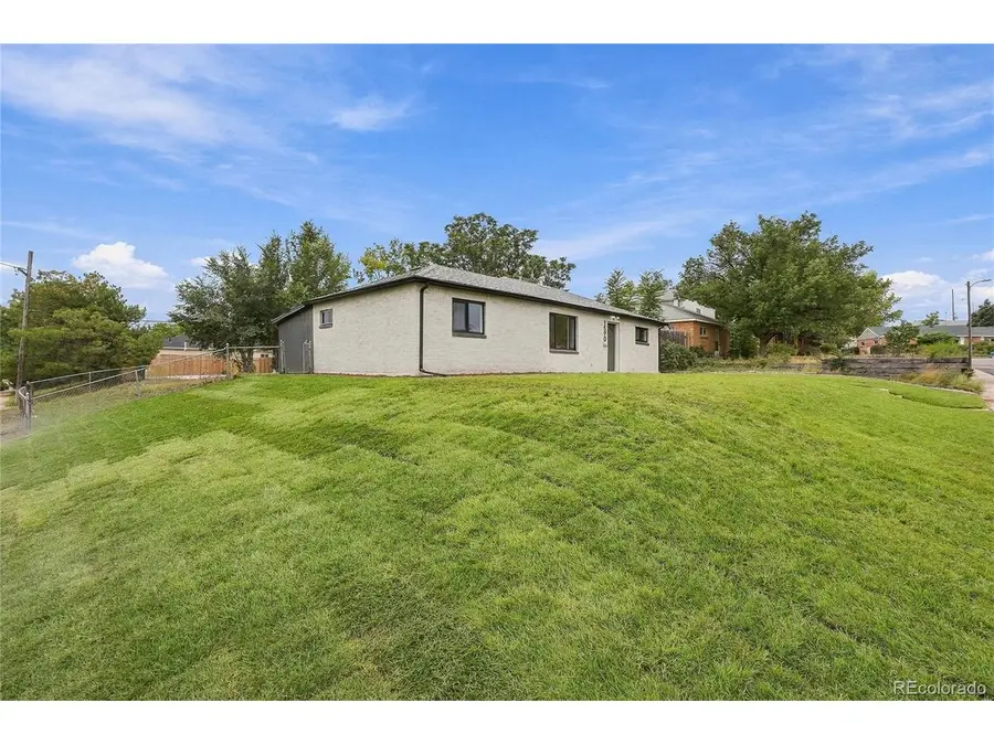 1590 Oak Pl, Thornton, CO 80229 - #3