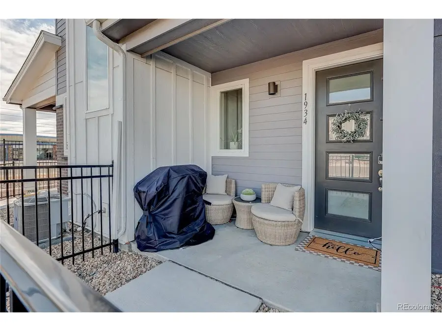 1934 S Poplar Ct, Denver, CO 80224 - #3
