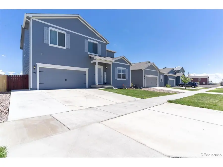 207 Zachary St, Keenesburg, CO 80643 - Image #3