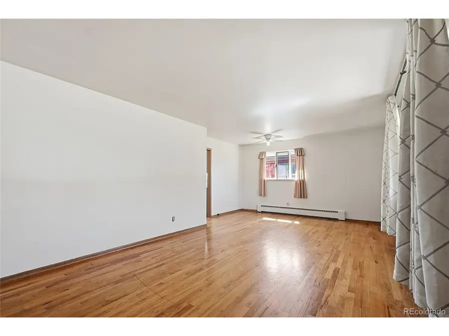 1570 S Clermont St, Denver, CO 80222 - #3