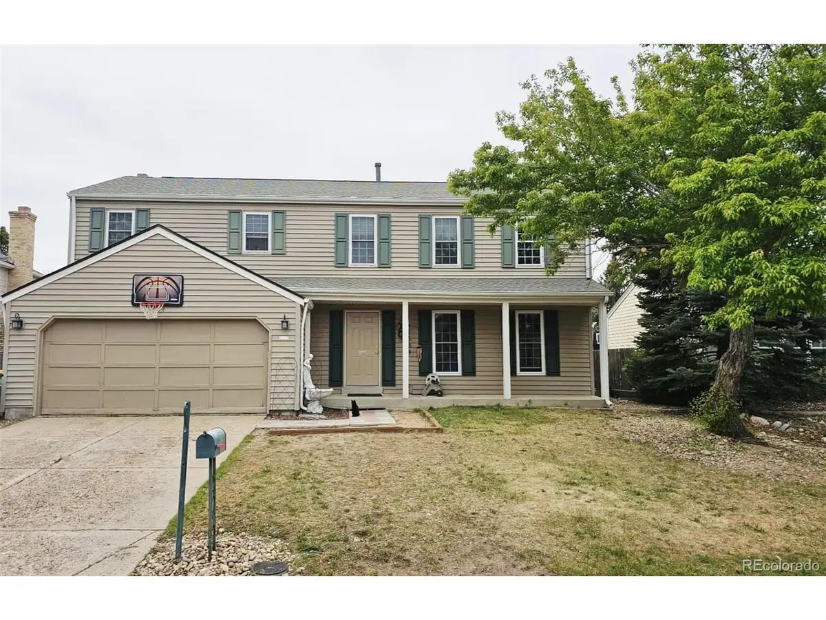 1584 S Vaughn Cir, Aurora, CO 80012 - #1