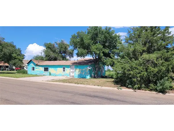 404 E 2nd St, Julesburg, CO 80737