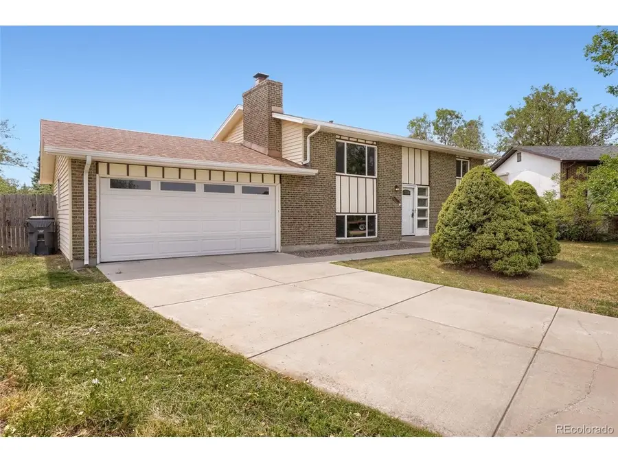 1068 Norfolk St, Aurora, CO 80011 - #2