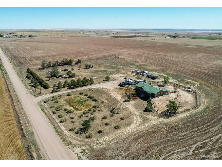 3600 Headlight Rd, Strasburg, CO 80136 - #3