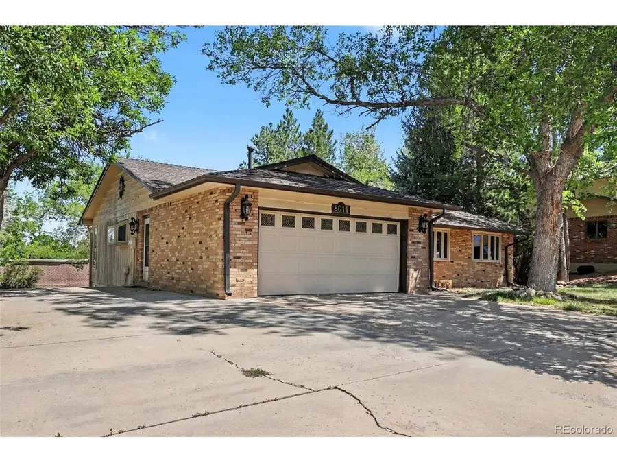 8611 W 71st Cir, Arvada, CO 80004 - #2