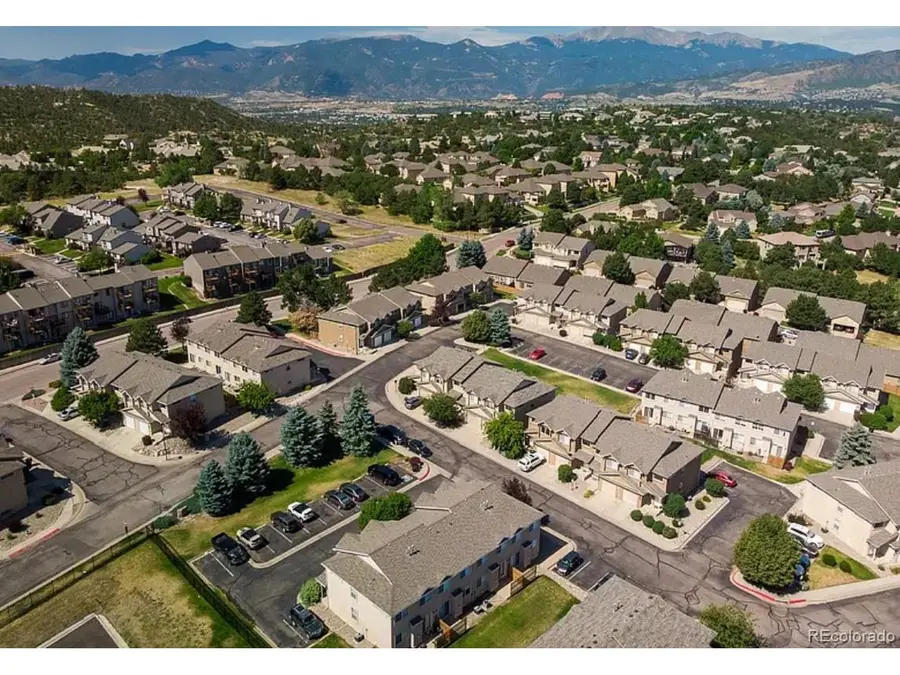 2061 Furman Pt, Colorado Springs, CO 80918 - #2