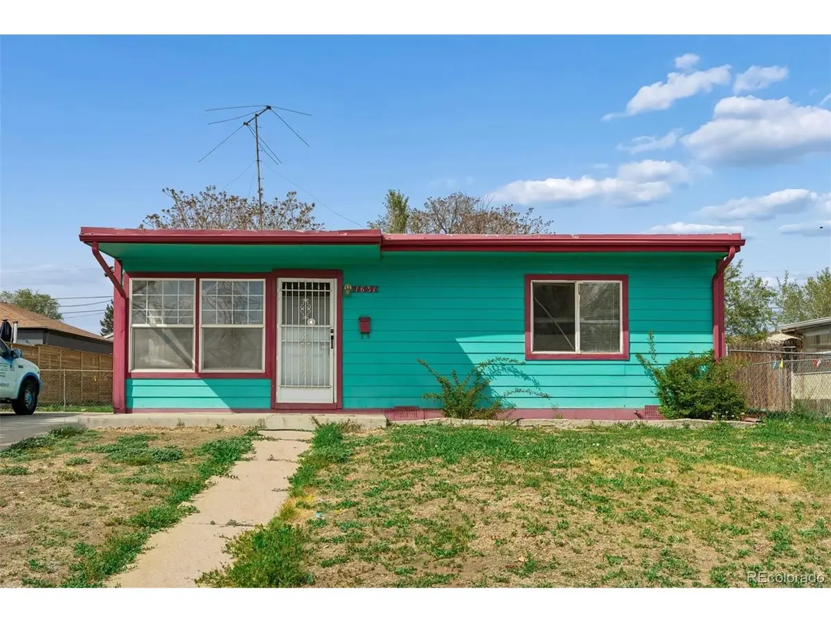 1631 W Hoye Pl, Denver, CO 80223 - #1