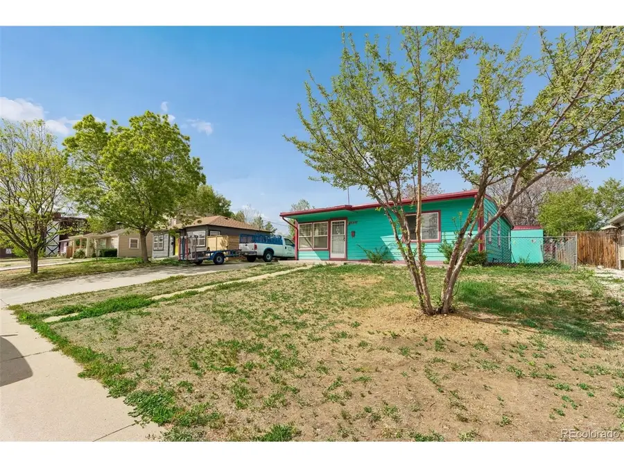 1631 W Hoye Pl, Denver, CO 80223 - #2