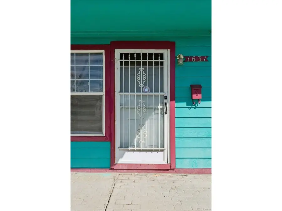 1631 W Hoye Pl, Denver, CO 80223 - #3