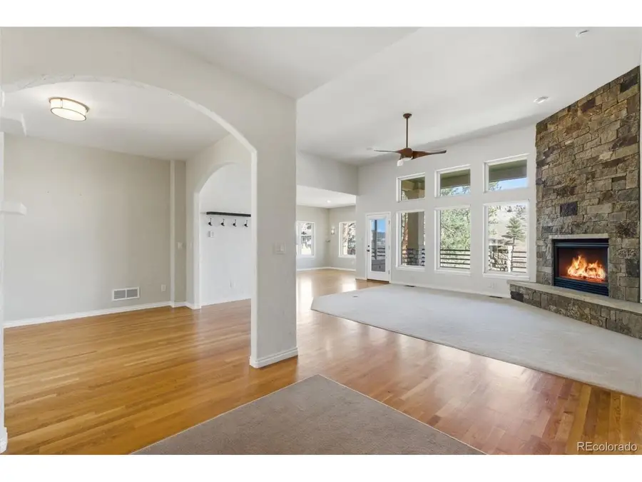 4126 Mohawk Dr, Larkspur, CO 80118 - #2