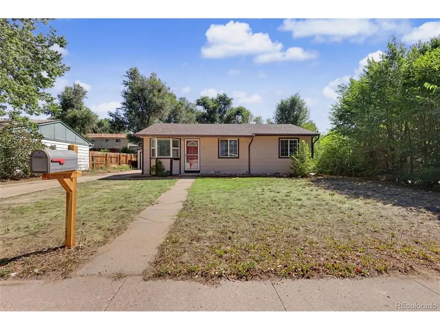 105 Linden Dr, Colorado Springs, CO 80911 - #2