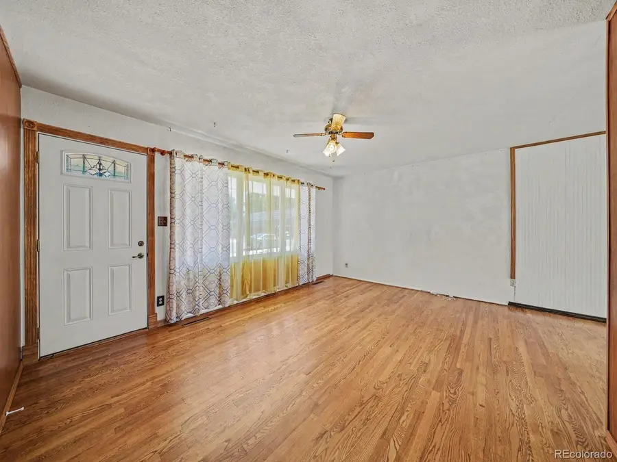 32 Dudley Ave, Colorado Springs, CO 80909 - #2