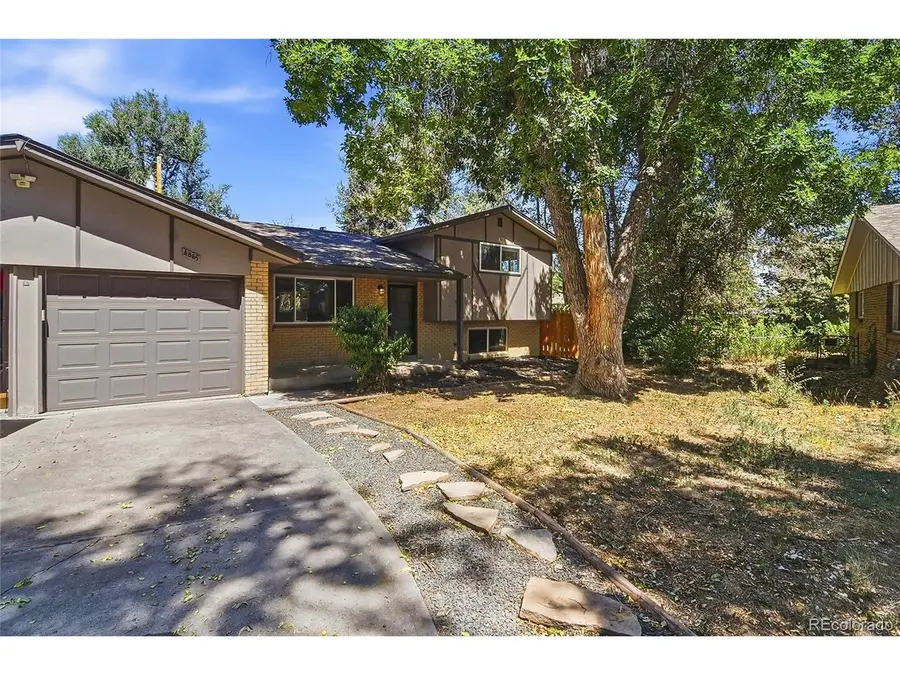 4863 Flower Ct, Arvada, CO 80002 - #2