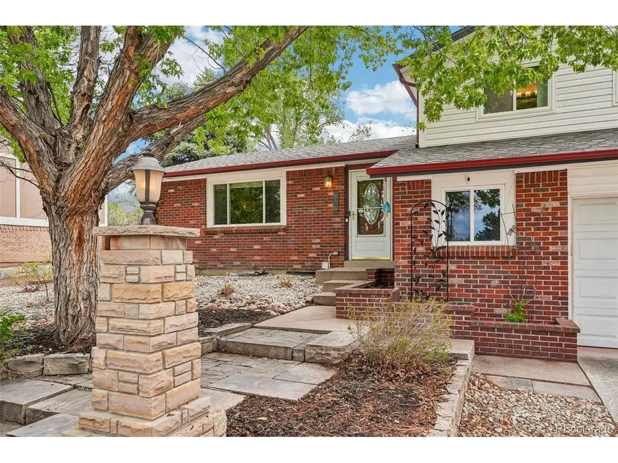 956 Mountain View Dr, Castle Rock, CO 80104 - #3
