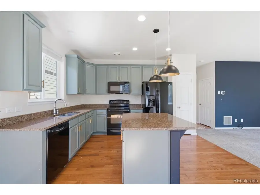 4860 S Picadilly Ct, Aurora, CO 80015 - #3