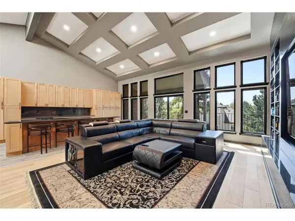 27 Beacon Hill Ln, Greenwood Village, CO 80111