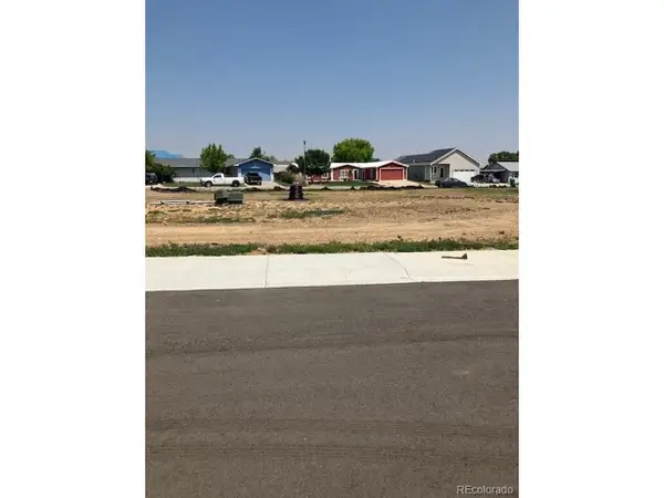 35 Johnson Ct, Keenesburg, CO 80643