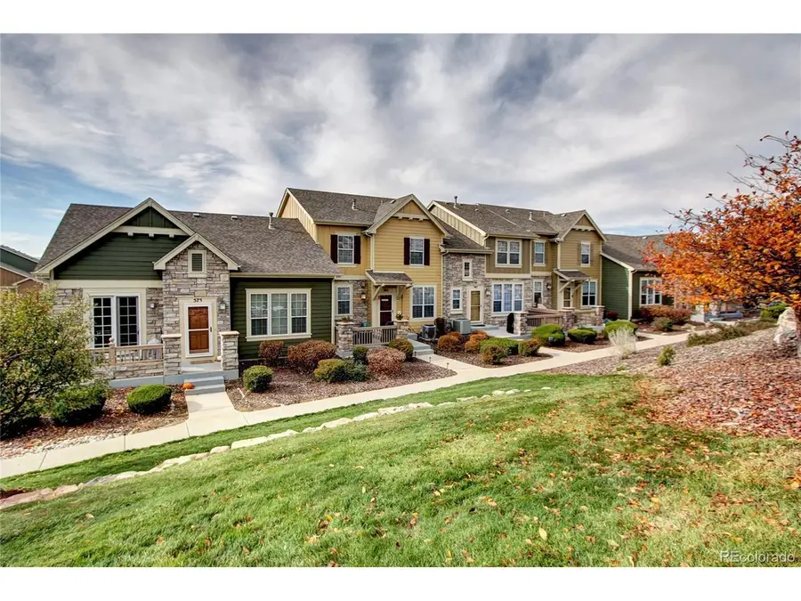 563 Lost Valley Pt, Castle Rock, CO 80108 - #2