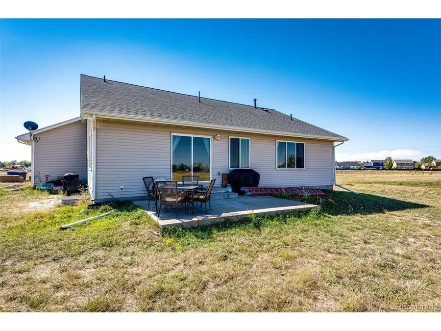 1850 Comanche Dr, Strasburg, CO 80136 - #3