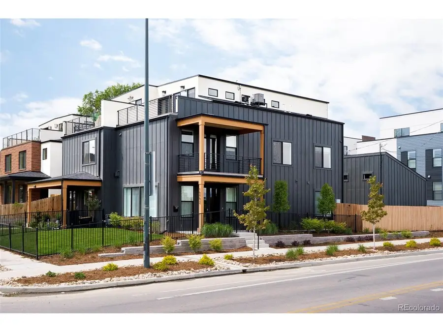 1695 Zenobia St #2, Denver, CO 80204 - #3