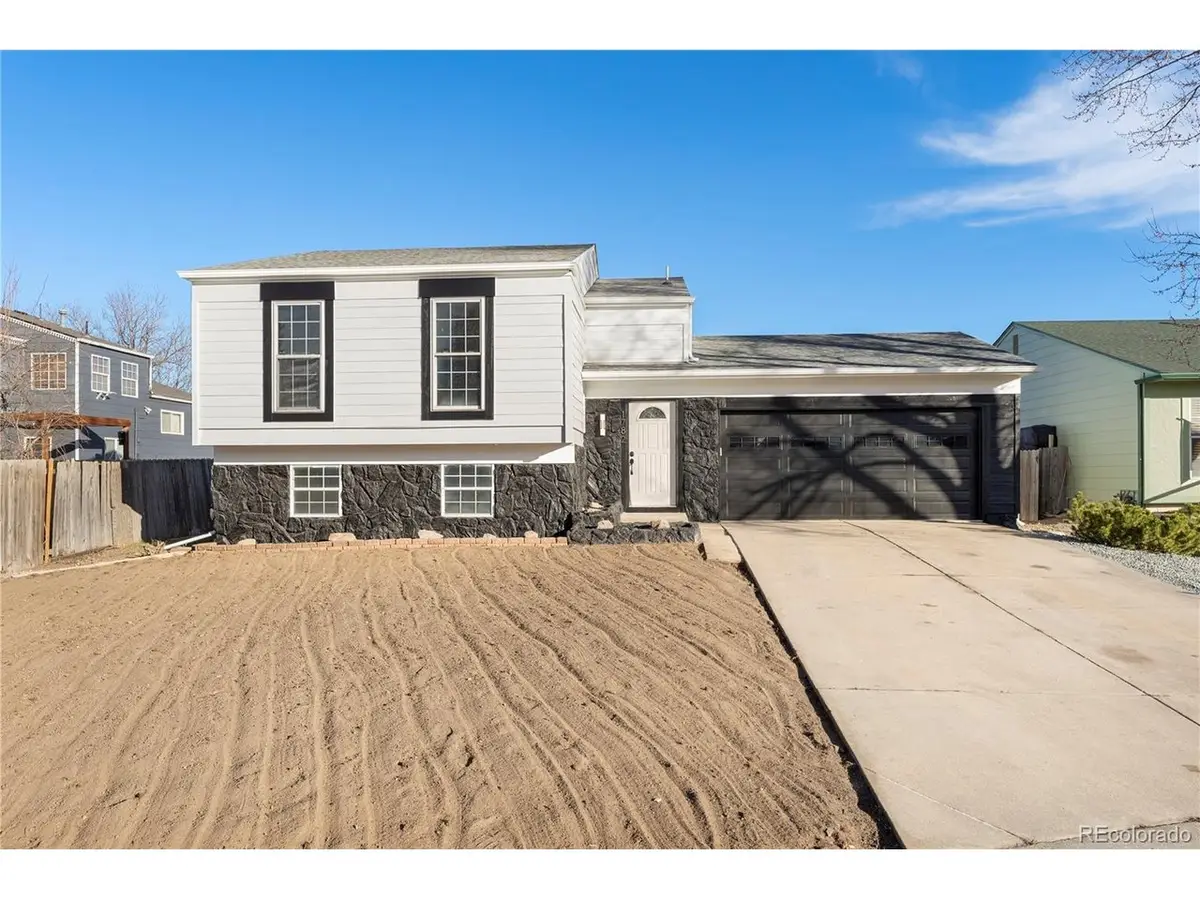 1782 Danube Ct, Aurora, CO 80011 - Image #1