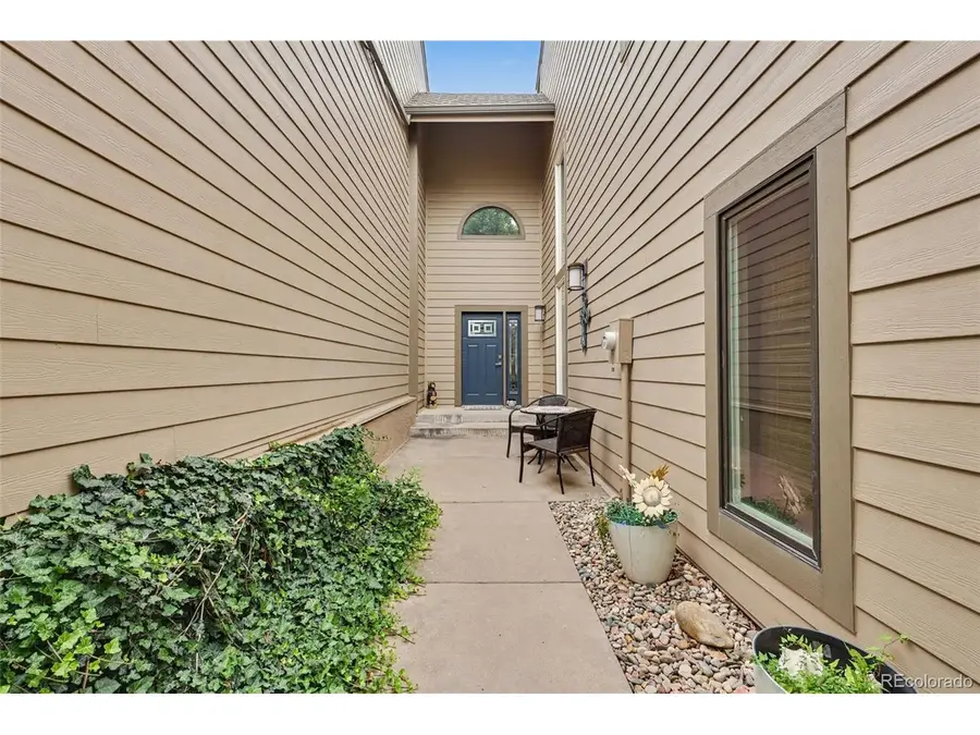 16 Woodbridge Dr, Colorado Springs, CO 80906 - #3
